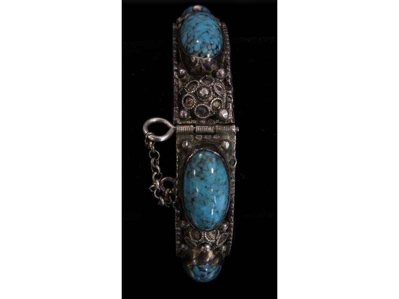BRACELET rigide articulé en argent orné de...