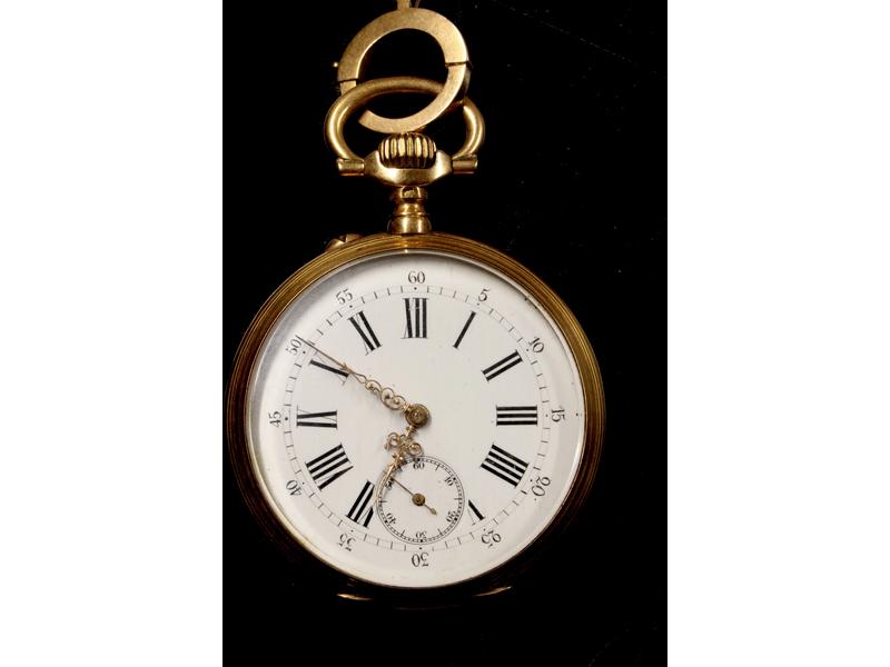 MONTRE DE GOUSSET en or jaune (18K) chiffrée...