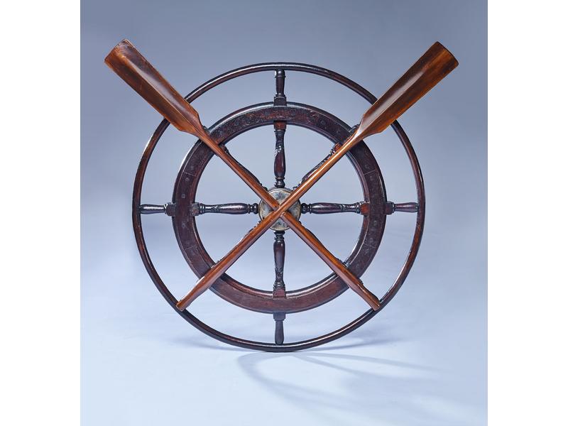 VERITABLE BARRE DE BATEAU en bois ciré et...