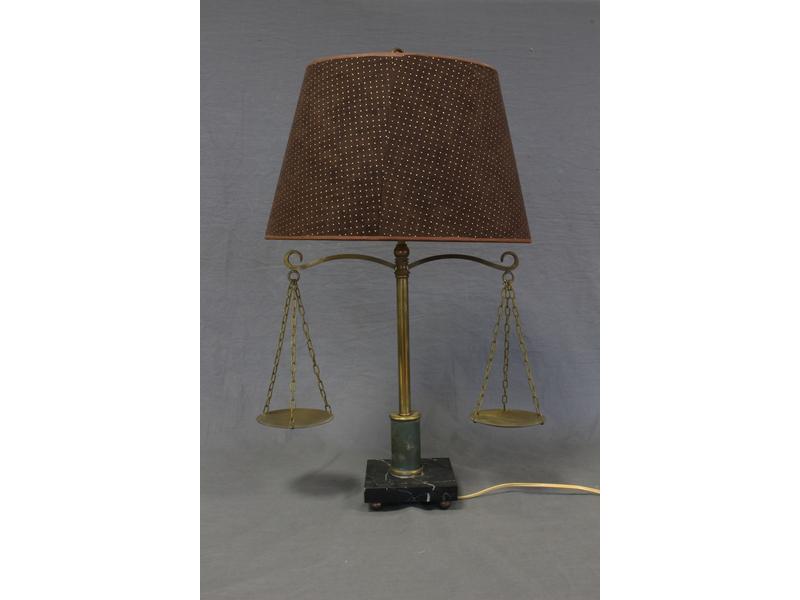 LAMPE balance en métal doré et socle en marbre...