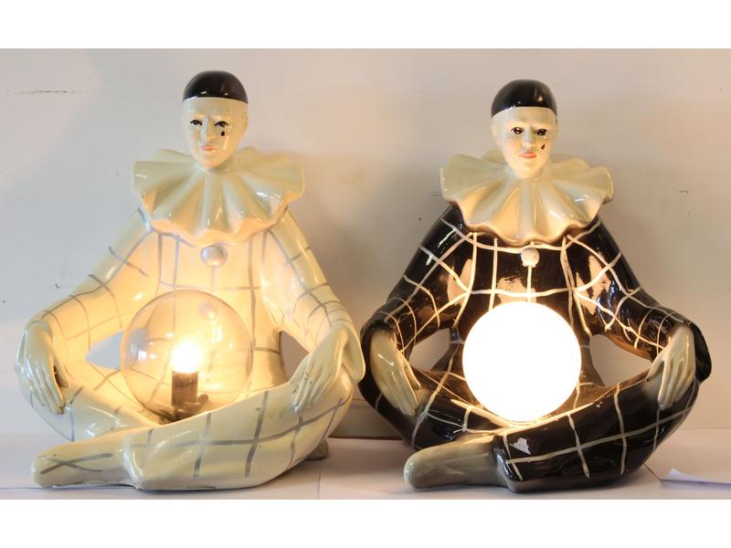 DEUX LAMPES PIERROT formant pendants, en...