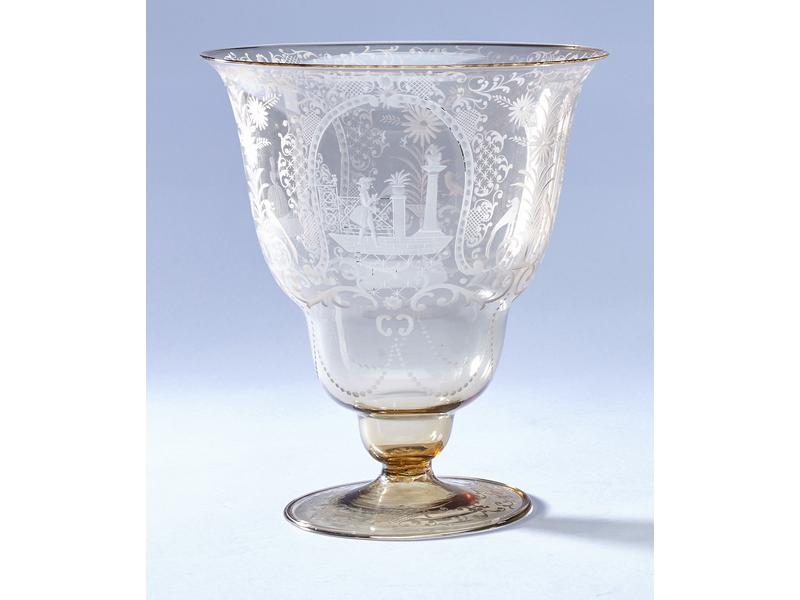 GRANDE COUPE sur piédouche à double doucine...
