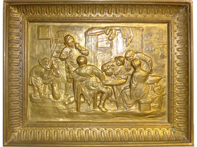 TABLEAU en cuivre doré repoussé figurant...