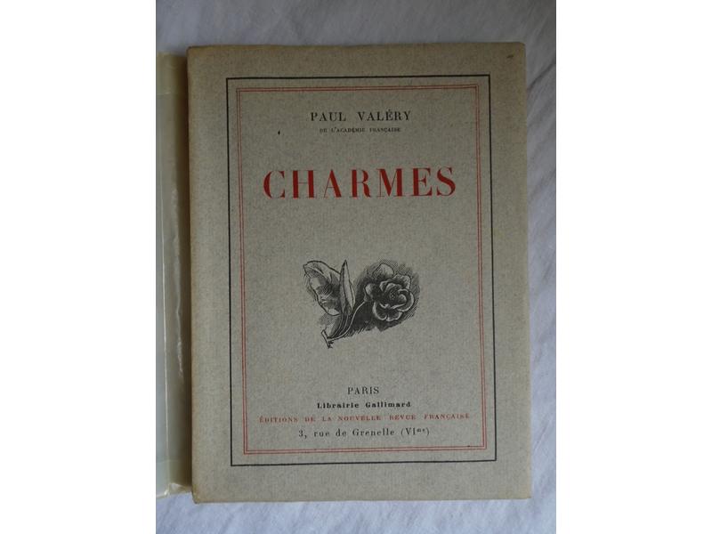 VALERY (P.) : Charmes. Gallimard, 1926.