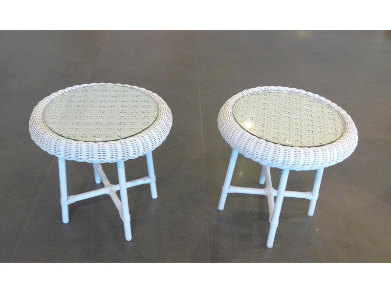 PAIRE DE TABLES DE CHEVETS en rotin et bambou...