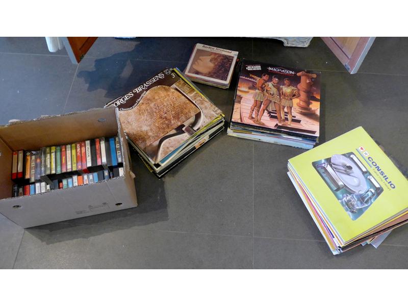 LOT DE DISQUES 35 Tours ou 45 Tours vinyls...