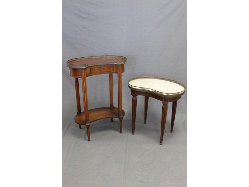 PETITE TABLE ROGNON en acajou et placage...