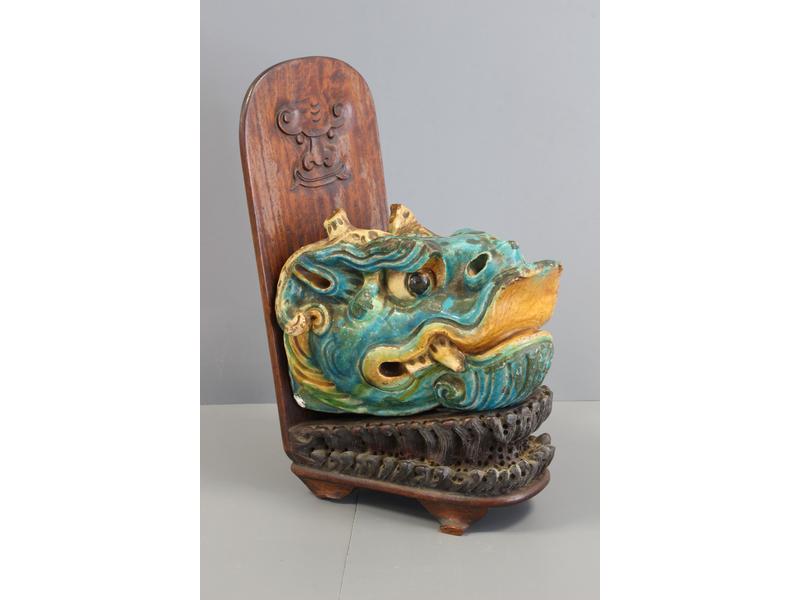 TÊTE DE DRAGON en grés émaillé Ducai, élément...