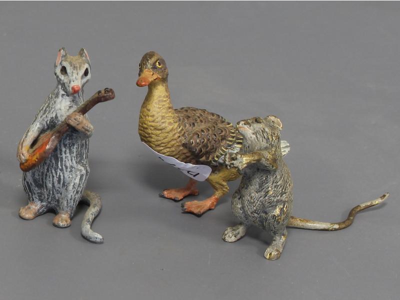 TROIS FIGURINES en BRONZE DE VIENNE poly...