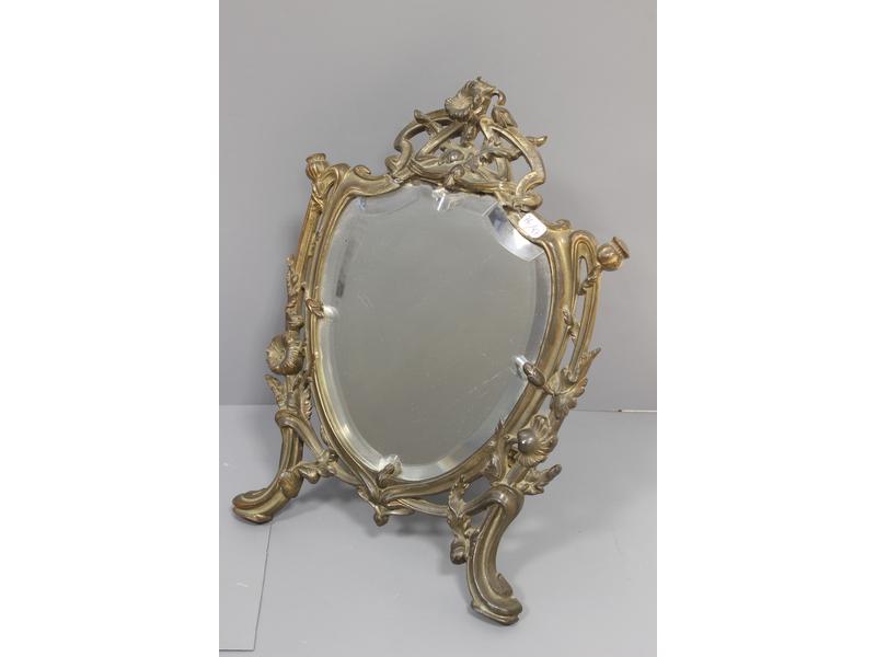 MIROIR DE TABLE en métal argenté en forme...