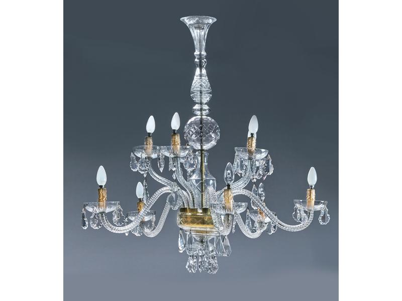 LUSTRE en cristal taillé à dix bras de lumière...