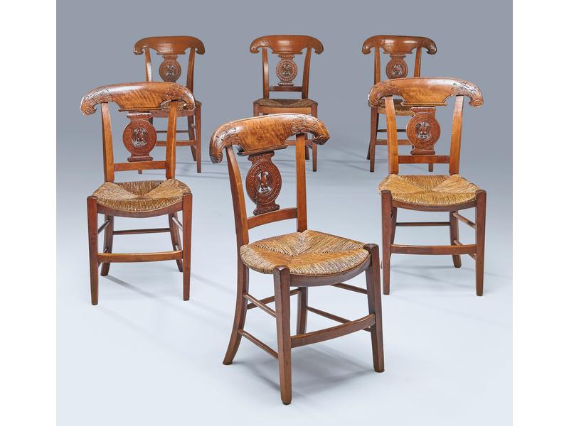 SUITE DE SIX CHAISES PAILLÉES en bois naturel...