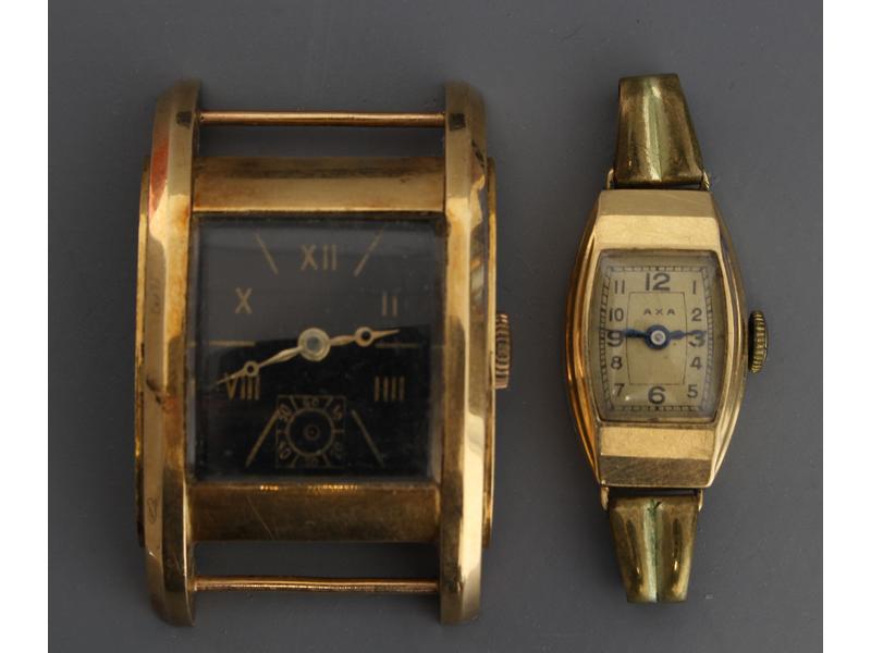 DEUX BOÎTIERS DE MONTRES en or jaune (18K),...