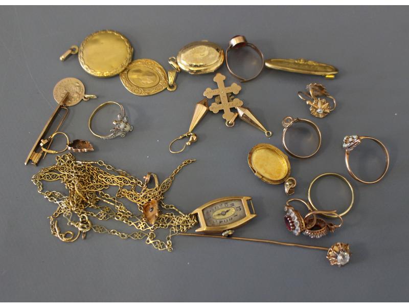 LOT DE DEBRIS D'OR (18K)