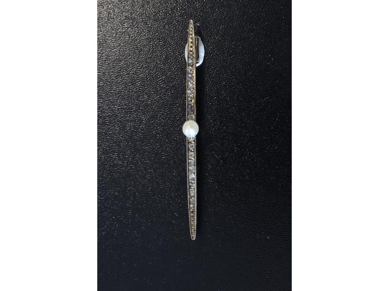 TROIS BIJOUX:
