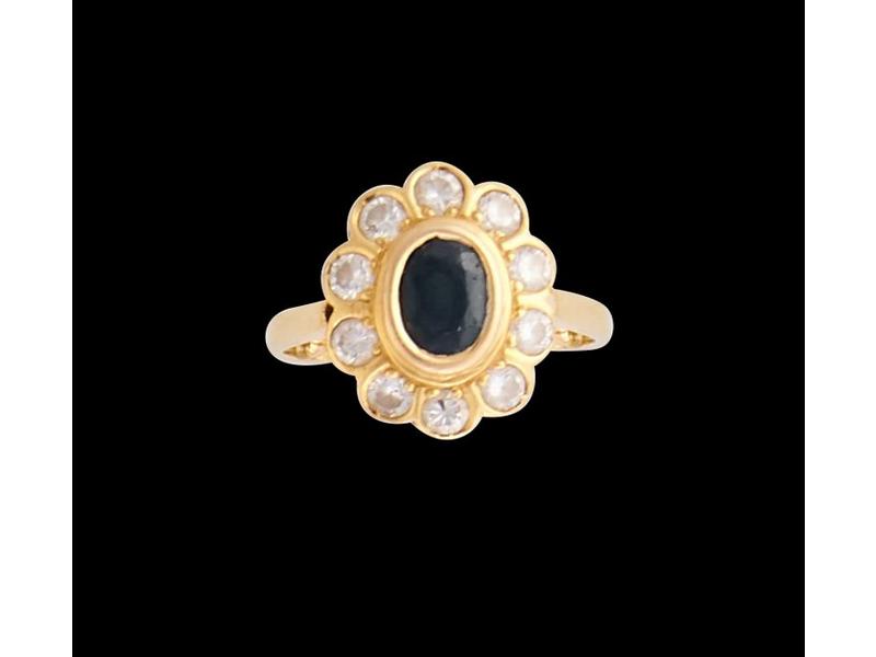 BAGUE type marguerite en or jaune (18K) sertie...