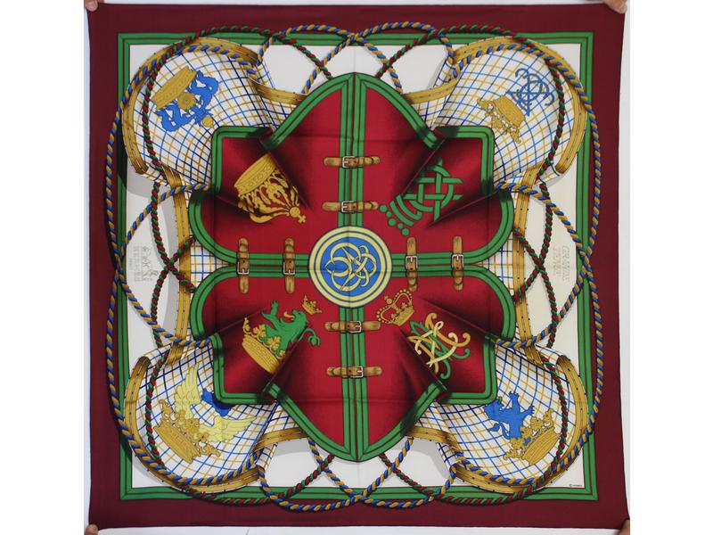 HERMES, Paris
CARRE en twill de soie, "Grande...