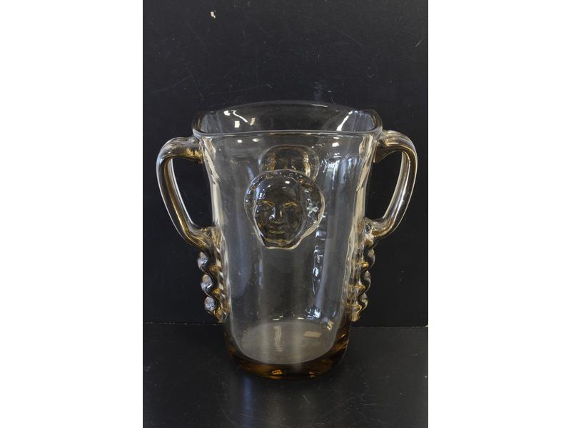 VASE à col carré en verre soufflé teinté...