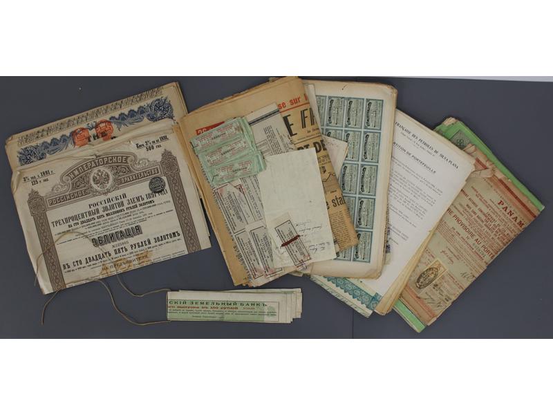 LOT DE DOUCUMENTS D'EMPRUNTS RUSSES