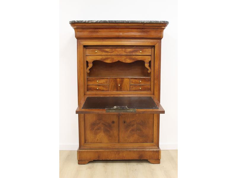 SECRETAIRE rectangulaire en merisier ouvrant...