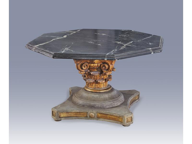 TABLE OCTOGONALE en bois peint en trompe...