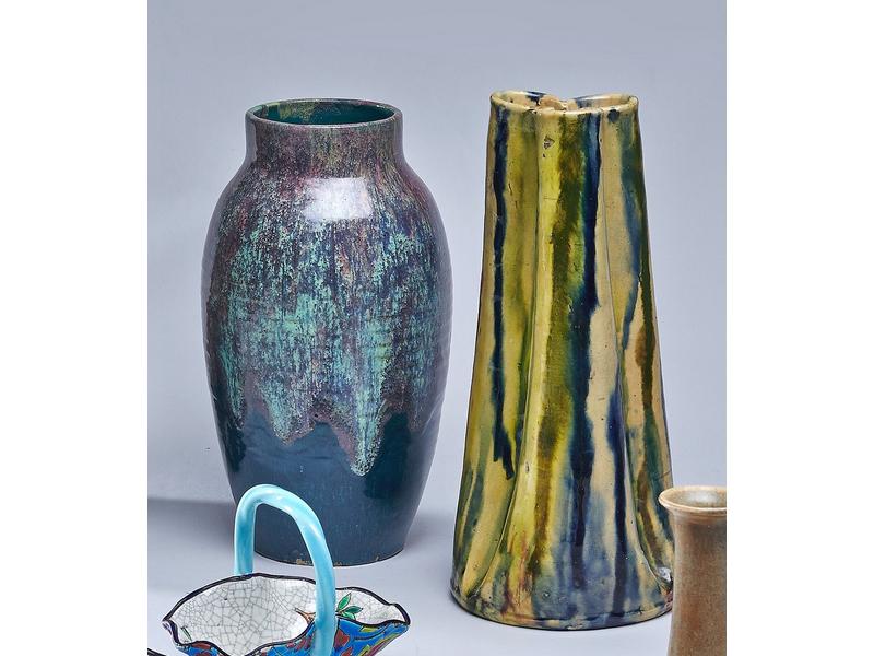 DEUX VASES en grès vernissé, l'un balustre...