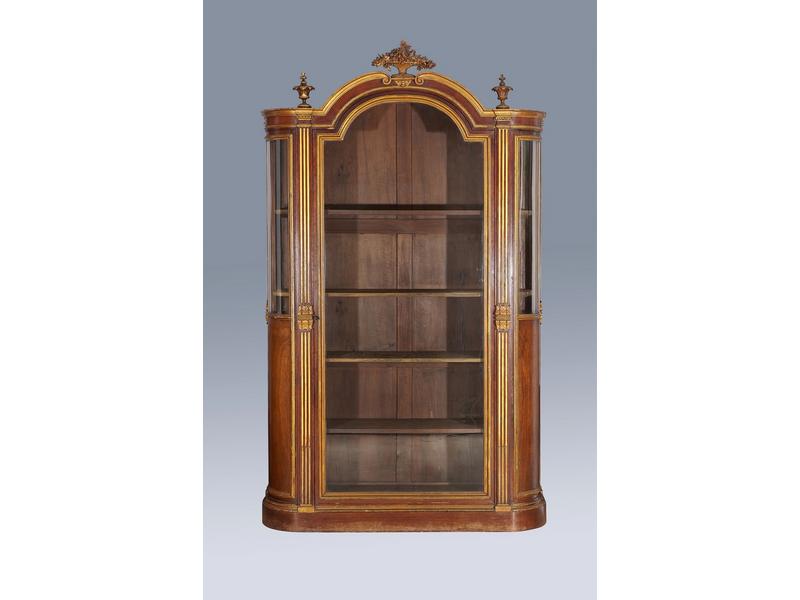 GRANDE VITRINE en acajou et placage d'acajou...