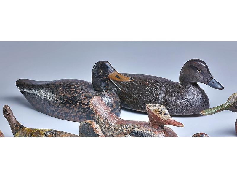 PAIRE DE GRANDS CANARDS OU APPELANTS en bois...