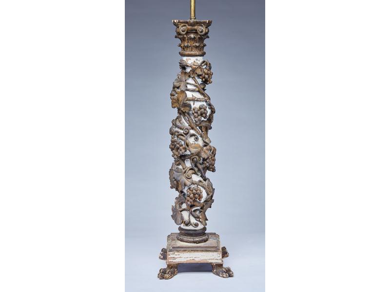 COLONNE TORSE en bois sculpté de pampres...