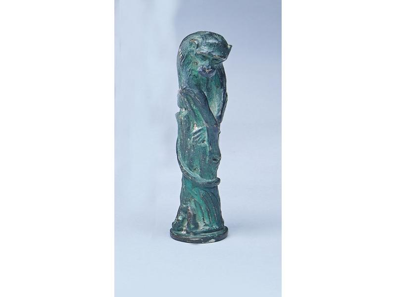 CACHET en bronze à patine verte figurant...