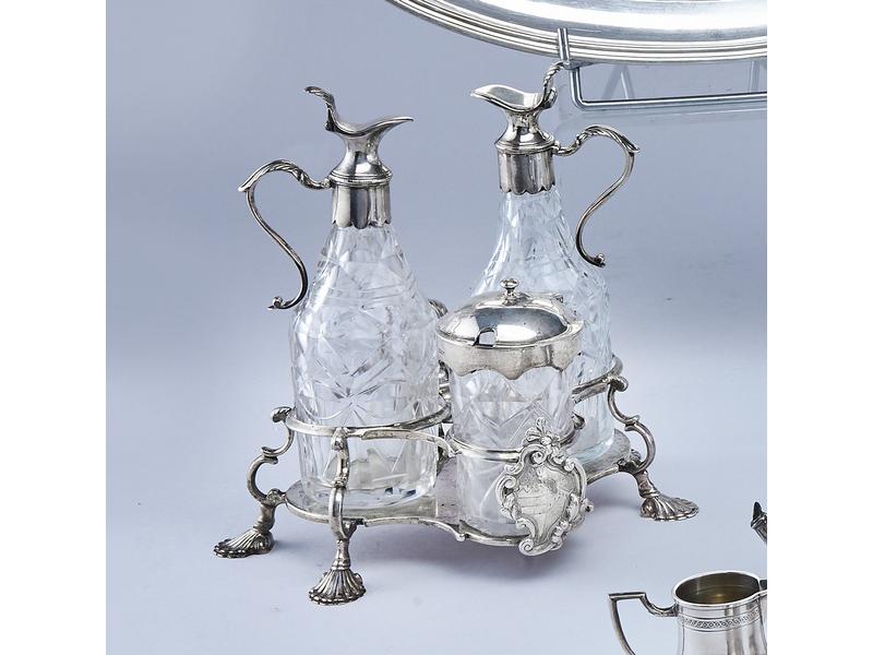 HUILIER-VINAIGRIER ou PORTE-CONDIMENTS en...