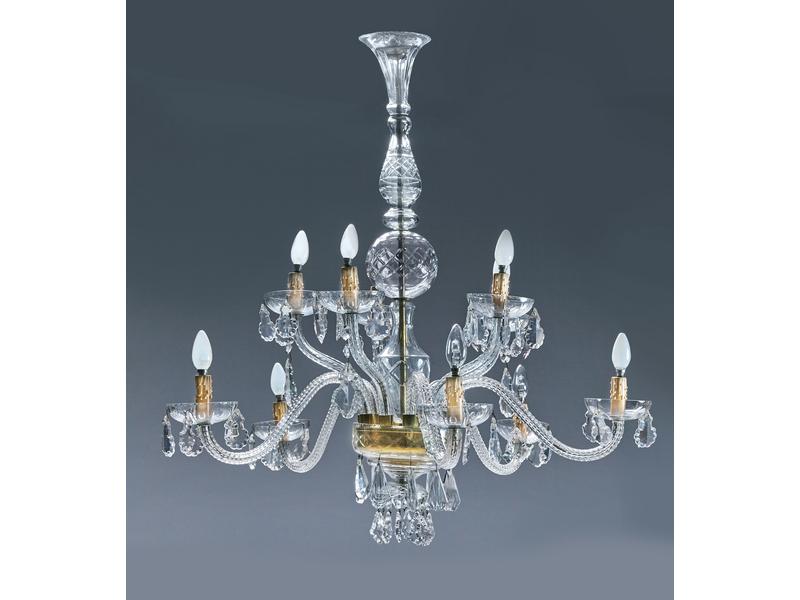 LUSTRE en cristal taillé à dix bras de lumière...
