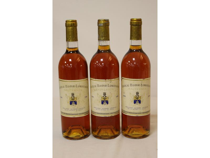 3 Blles CH. BASTOR LAMONTAGNE Sauternes 1990
Et....