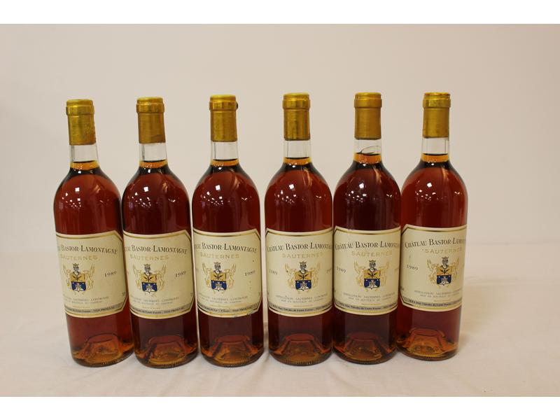 6 Blles CH. BASTOR LAMONTAGNE Sauternes 1989
Et....