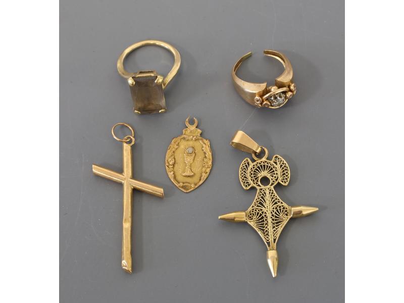 LOT DE DEBRIS D'OR 18K