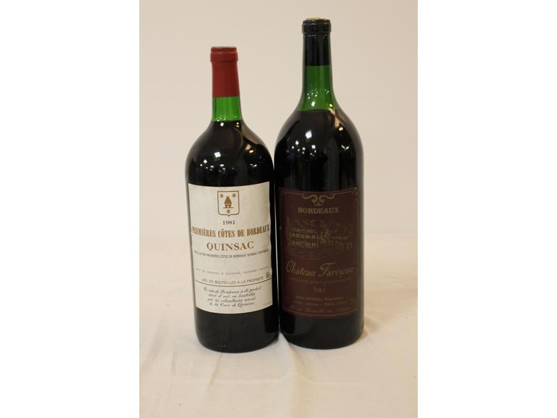 Lot de 2 mags comprenant :