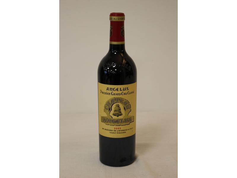 1 Blle CH. ANGÉLUS St Emilion 1 er GCC 2005
Et....