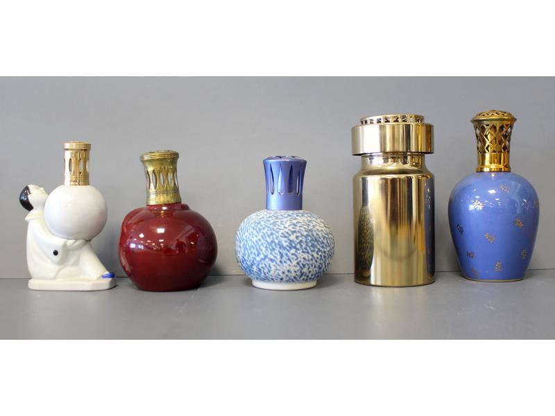TROIS LAMPES BERGER de forme balustre, boule...