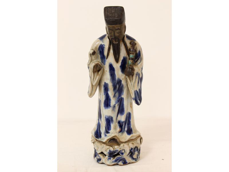 STATUETTE DE SAGE en grès émaillé polych...