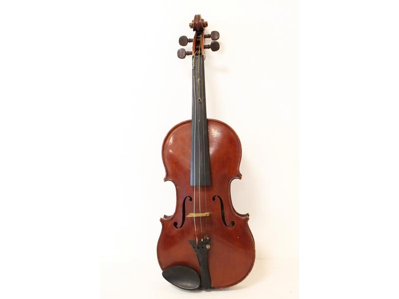 VIOLON fait dans les ateliers de Léon Mougenot...