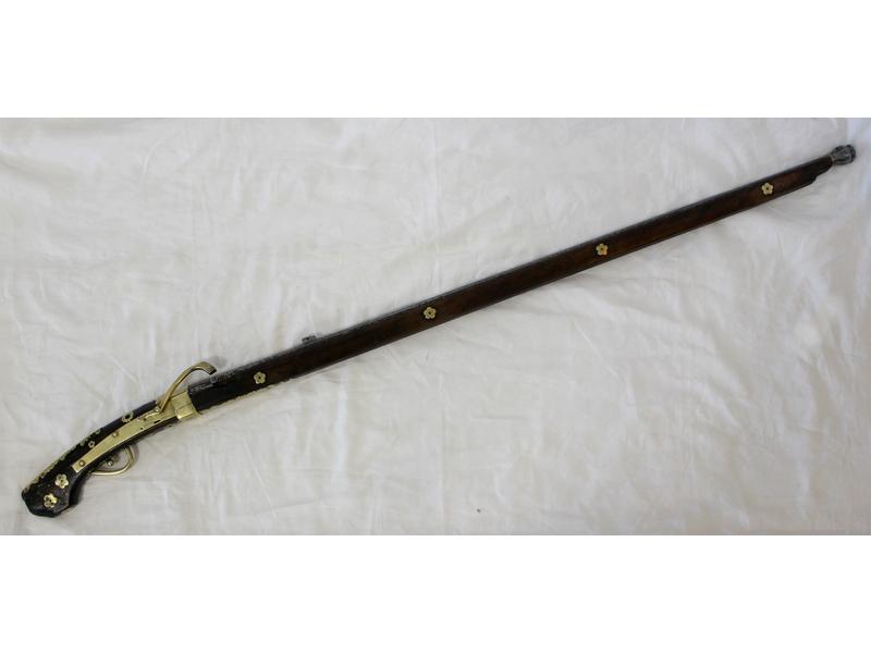ARQUEBUSE JAPONAISE dite TANEGASHIMA Crosse...