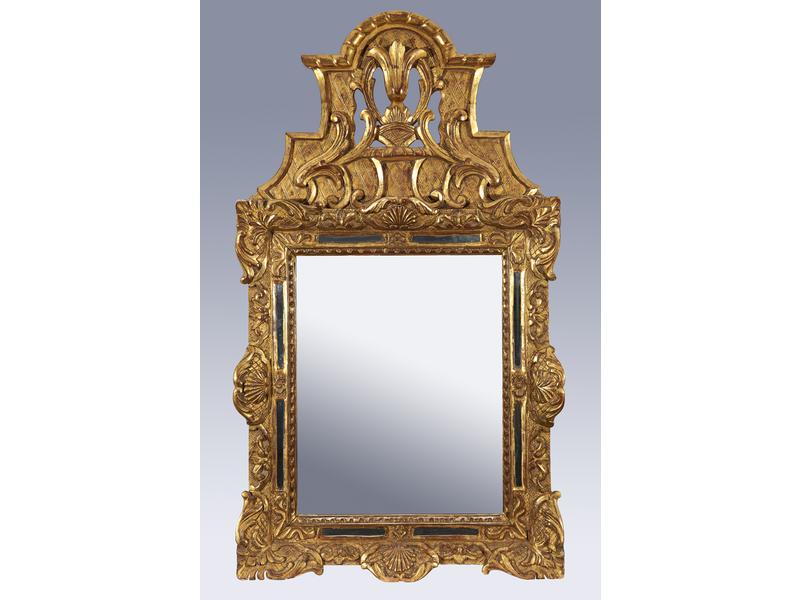 MIROIR à parcloses dans un cadre en bois...