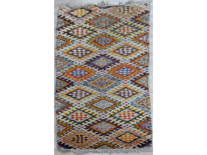 TAPIS GALERIE type KILIM en grosse laine...