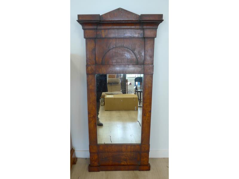 MIROIR rectangulaire en acajou et placage...