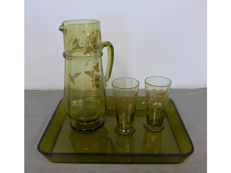 PARTIE DE SERVICE DE NUIT en verre vert à...