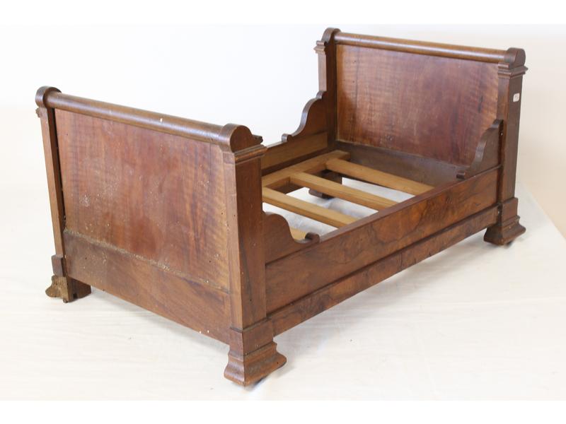[Mobilier miniature ou de Poupée]