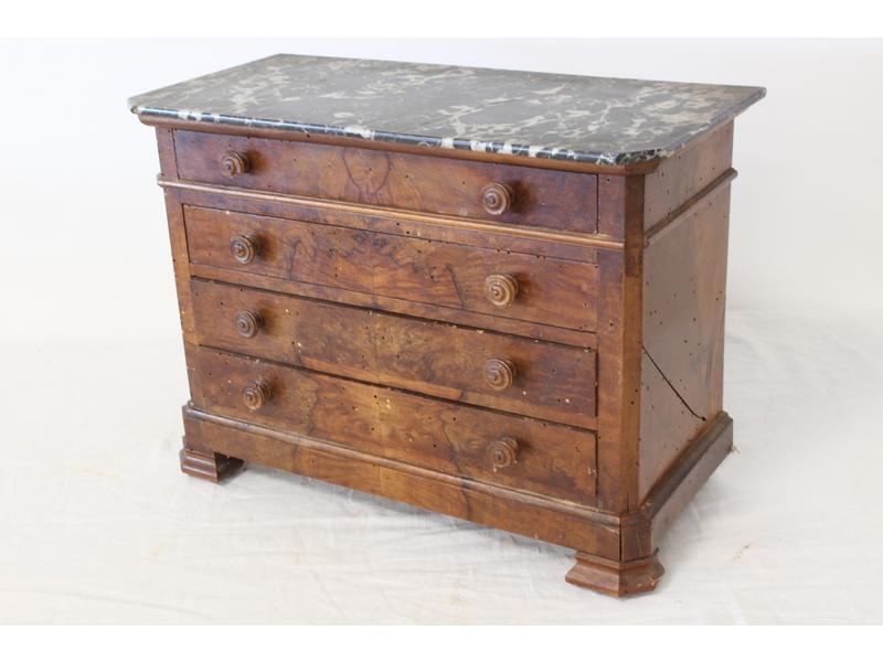 [Mobilier miniature ou de Poupée]