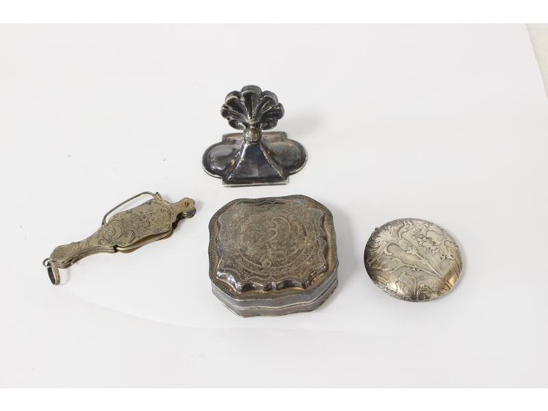 PETIT LOT en argent comprenant:
