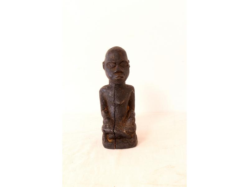 STATUETTE féminine Kongo en bois sculpté...