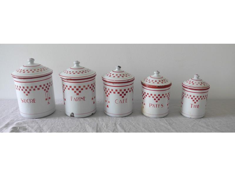 CINQ POTS cylindriques couverts en métal...